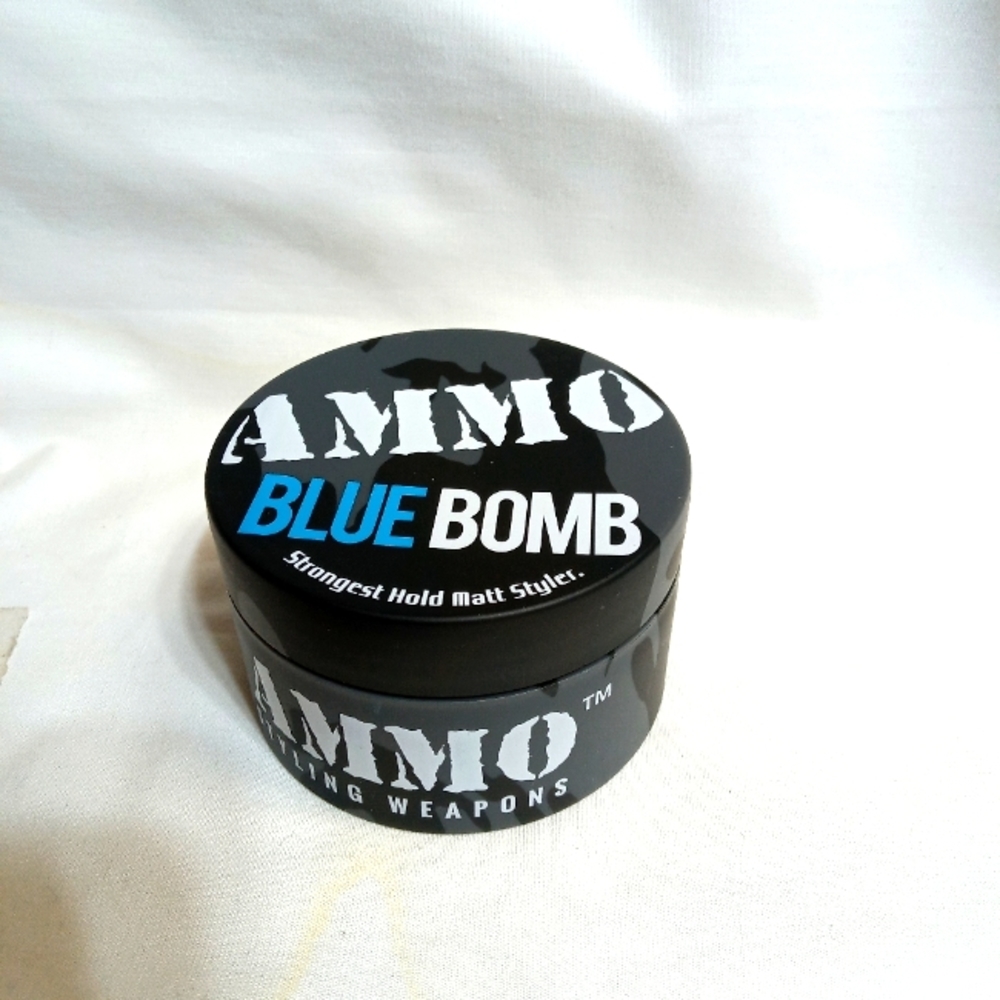 𝅺Ammo Blue Bomb. Hair styling clay. (new)